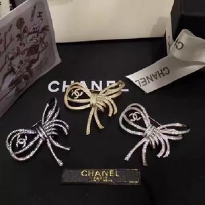 專櫃款 Chanel 微鑲滿鑽蝴蝶結 雙C胸針 三色入