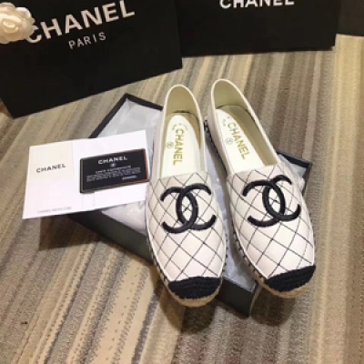 Chanel 2018春款漁夫鞋 特殊材料與皮面菱格紋漁夫鞋~最新系列-購原版拆解，萬年經典款~除了輕便又透氣！更加耐磨防滑！