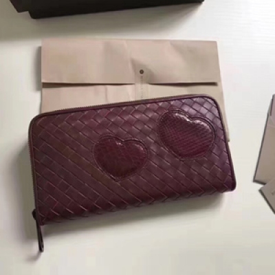 代購級 BV Bottega Veneta114076心形單拉錢包手包 原廠定制胎牛 質超細膩 手感超贊 市面絕無僅有