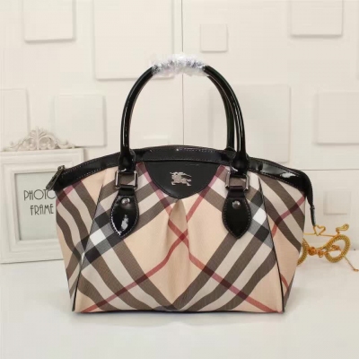 經典熱銷款Burberry家2061大格料到貨，黑色原版漆皮、尺寸：31x26x13cm