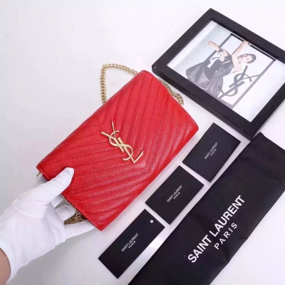 #ysl#編號：26593#最新款原版進口南非牛皮球紋信封包 難得的超低價原版牛皮繡花真皮材質潛移默化地展現出ysl的特色不用猶豫，數量有限 尺寸：23cm