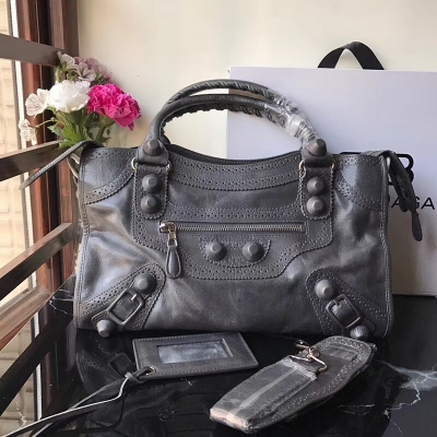 Balenciaga巴黎世家 超高品質 大皮釘 38cm 手提單肩包