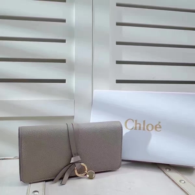 Chloé 3P0709【灰色】原版牛皮多功能兩拆長夾包感細膩舒適柔軟特定五金圓圈小吊牌可自由拆卸掛件飾品尺寸19.5x10x3