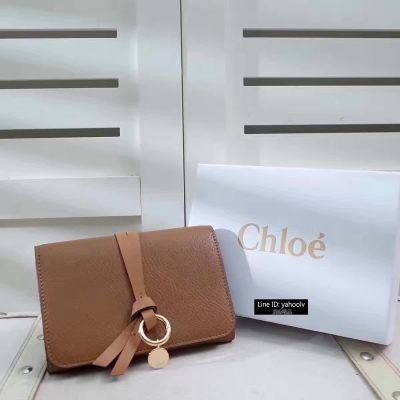 Chloé 3P0708【土黃】原版牛皮多功能三拆錢包手感細膩舒適柔軟特定五金圓圈小吊牌可自由拆卸掛件飾品尺寸15x10x3