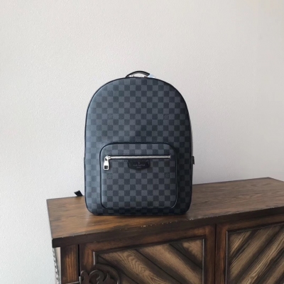 LV路易威登海外原單 黑格書包 Louis Vuitton N41473新款背囊線條明快流暢 風格簡約精幹 適合充滿活力的男女皆可同用款 全鋼五金配件和精選訂制進口皮配置 精緻的細節與精心的結構使此款由Monogram 