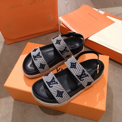 LOUIS VUITTON LV專櫃最新款單品 路易威登頂級版！可做代購貨源！正品開模套楦調格版，義大利機器套包貼合中底，鞋面材料全部獨家開模訂制，配全套包裝，碼數35-39