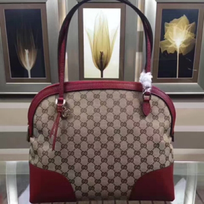 【GUCCI-古奇】十年打造專業GUCCI   市場頂級獨家控貨，專/櫃品質  採用進口牛皮，原廠五金！精緻做工。獨家實物拍照品質如圖可見 。款號：323673。