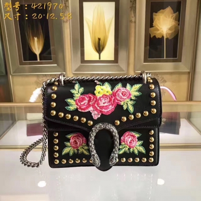 【原單配全套包裝】 【GUCCI-古奇】十年打造專業GUCCI   市場頂級獨家控貨，專櫃品質  採用進口牛皮，原廠五金！精緻做工。獨家實物拍照品質如圖可見 。款號：421970。尺寸：20*12.5*8