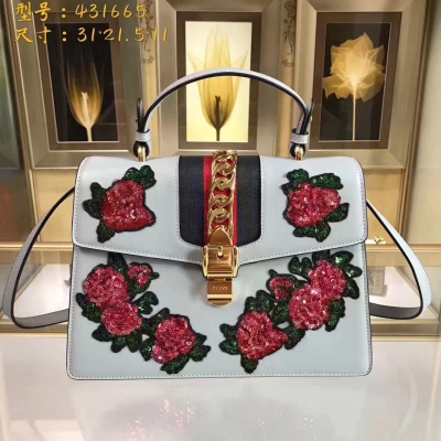 【原單配全套包裝】 【GUCCI-古奇】十年打造專業GUCCI   市場頂級獨家控貨，專櫃品質  採用進口牛皮，原廠五金！精緻做工。獨家實物拍照品質如圖可見 。款號：431665。尺寸：31.5*22*11