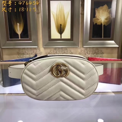 【GUCCI-古奇】 十年打造專業GUCCI 市場頂級獨家控貨，專櫃品質 採用進口牛皮，原廠五金！精緻做工。獨家實物拍照 品質如圖可見 。款號：476434。尺寸：18*11*5