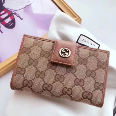 【GUCCI-古奇】 十年打造專業GUCCI錢夾 市場頂級獨家控貨，專櫃品質 採用進口牛皮，原廠五金！精緻做工。獨家實物拍照 品質如圖可見 。款號：337023尺寸：16*9*3