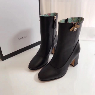 Gucci 古馳2017秋冬系列  原版複刻  高端定制 簡約時尚風 進口牛漆皮/小牛皮  質感超好 內裡3D列印彩色花羊皮內裡 和原版一致  原版開模小蜜蜂五金扣 原版真皮大底 舒適大粗跟約7cm，碼數34-39