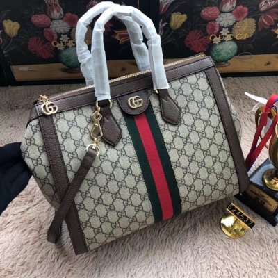 【GUCCI-古馳】 十年打造專業GUCCI 市場頂級獨家控貨， 專櫃品質 採用進口牛皮，原廠五金！精緻做工。 獨家實物拍照 品質如圖可見 。款號：524537。尺寸：33*24.5*17.5