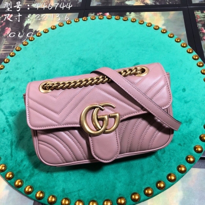 【Gucci古馳】Gucci 新款。市場頂級獨家控貨，專櫃品質 採用進口牛皮，原廠五金！精緻做工。 獨家實物拍照 品質如圖可見 。款號: 446744。尺寸：寬22*高13*側寬6