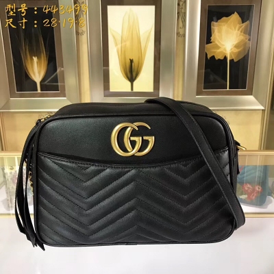 【GUCCI-古奇】十年打造專業GUCCI 市場頂級獨家控貨，專/櫃品質 採用進口牛皮，原廠五金！精緻做工。獨家實物拍照品質如圖可見 。尺寸：28*19*8。款號：443499。