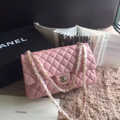 Chanel CF  25.5cm專櫃最新裸粉色 金銀鏈都出貨噢  進口原版小羊皮  細膩順乎  對版菱格有木有  側面底部柔軟舒服全套包裝備齊