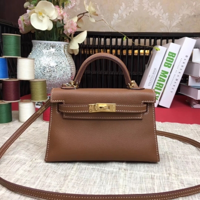 愛馬仕Hermes Mini Kelly二代 19cm 山羊皮 【淺啡】銀扣 配全工藝蠟線 特別精緻小巧 凹造型專用 隨身攜帶的小東西都能裝得下 妥妥的