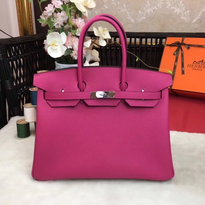 愛馬仕Hermes包包 經典款～【現貨】 BirKin35cm 原廠頂級進口小牛皮 全手工蜜蠟線縫製 老工匠手藝 細節完美無瑕疵 【桃紅】金銀扣