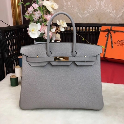 愛馬仕Hermes包包 經典款～【現貨】 BirKin35cm 原廠頂級進口小牛皮 全手工蜜蠟線縫製 老工匠手藝 細節完美無瑕疵 【冰川灰】金銀扣