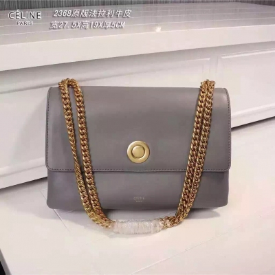 Celine、款號2368原版法拉利牛皮，新款三層包，一包三用，容量大，符合Celine,一向低調實用的設計原版復古五金 專櫃新款同步，對細節設計精益求精每個細節跟正品零差距，原版品質，進專櫃無壓力..專業打造現代時尚爆