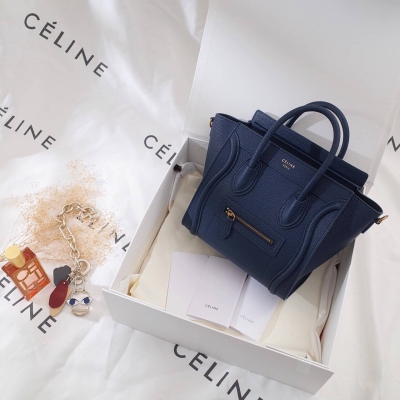 原單 Celine 笑臉包 高級版本 進口義大利小牛皮 內裡磨砂皮 手感柔軟細膩 做工一氣呵成 完美演繹 古銅五金帶專櫃數字號碼進出專櫃毫無壓力Nano 小號尺寸：20CM / 中號尺寸：26cm 款號168243