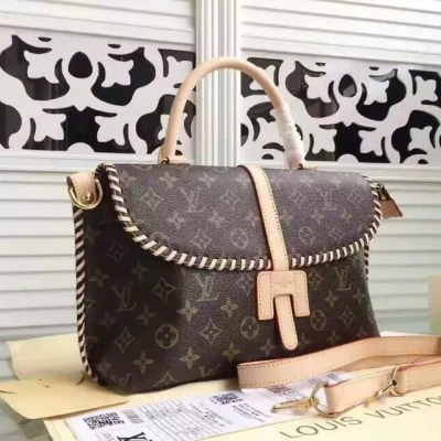 Louis Vuitton 型號：40286原版黃皮、黑皮....尺寸：302010cm....當季精選迷人的款式..每個知性女人的憧憬 ..每個花季少女的夢想 ..獨家定制精湛的做工..性價比極高