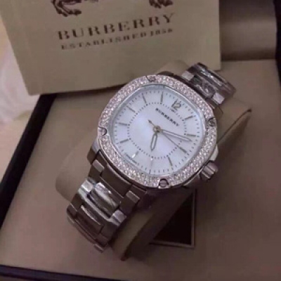 爆款[芭寶莉來自星星的你同款【Burberry】芭寶莉珍稀系列，女34mm。瑞士郎達機芯，專櫃品質！來自星星的你同款