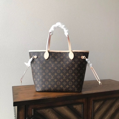 LV複刻版 Louis Vuitton NEVERFULL 中號手袋 路易威登M50366中號老花粉色內裡 路易威登全新演繹 Neverfull 經典手袋，探索袋內精緻細節。重新設計的內袋採用了清新的織物內襯和靈感源自路