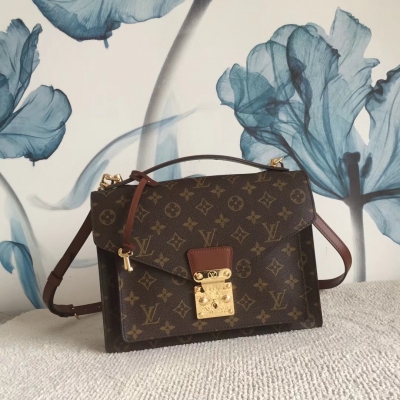 LV路易威登 蒙梭郵差中古包M51187百年經典郵差 ！Louis Vuitton 論最經典的郵差莫過於這款公文郵差！復古現在是現代的一個大熱趨勢 ，這款可以說是郵差中的郵差了，它的版型很硬朗，所以整體比較偏中性，比較酷