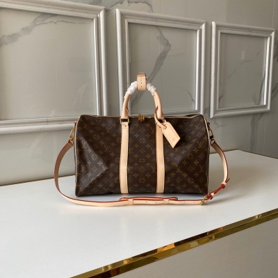 LV LOUIS VUITTON路易威登 複刻版M41418 / M41416/ M41414老花配黃皮45CM 純膠面料對版 A低內裡不起球 青銅五金肩帶狗扣金色 Keepall是路易威登旅行袋系列中的經典。這個中號K