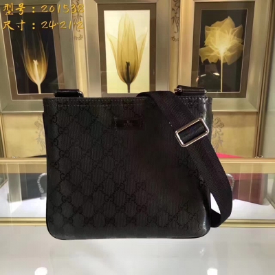 【GUCCI-古奇】十年打造專業GUCCI   市場頂級獨家控貨，專/櫃品質  採用進口牛皮，原廠五金！精緻做工。