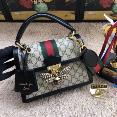 【Gucci 古馳】Gucci新款。市場頂級獨家控貨，專櫃品質 採用進口牛皮，原廠五金！精緻做工。 獨家實物拍照 品質如圖可見。型號: 476541尺寸：寬25.5*高17*側寬13。Pvc