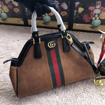 【Gucci 古馳】Gucci新款。市場頂級獨家控貨，專櫃品質 採用進口牛皮，原廠五金！精緻做工。 獨家實物拍照 品質如圖可見。型號: 516459尺寸：寬39*高25*側寬11。磨砂皮