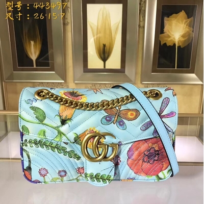 【Gucci 古馳】Gucci新款。市場頂級獨家控貨，專櫃品質 採用進口牛皮，原廠五金！精緻做工。 獨家實物拍照 品質如圖可見 。型號: 443497 大號尺寸：寬26*高15*側寬7。型號: 446744 小號尺寸：寬