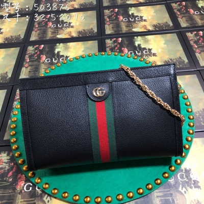 Gucci古馳 十年打造專業GUCCI 市場頂級獨家控貨，專櫃品質 採用進口牛皮，原廠五金！精緻做工。 獨家實物拍照 品質如圖可見。款號：503876。尺寸：寬32.5*高20*側寬10cm。顏色：黑皮。