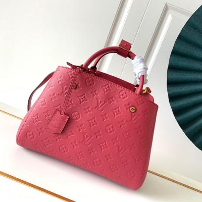 LOUIS VUITTON LV路易威登 M41048 MONTAIGNE 中號手袋是活力四射的商務女士的理想之選 富有立體感的造型與精巧的內部設計令該手袋可裝納所有日常必備用品 而 Monogram Empreinte 