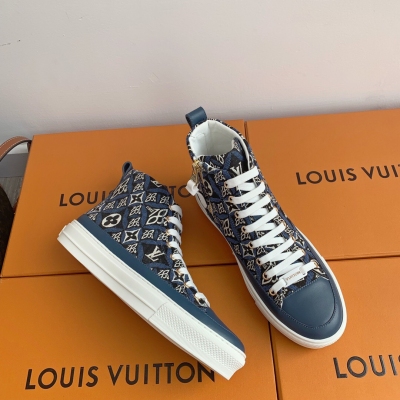 LOUIS VUITTON LV路易威登 2021新款1854系列厚底帆布鞋 時尚感爆棚！結合品牌創立年份，設計出了最新經典花紋，富有濃郁的歐洲復古風，上腳超有腔調。織布原版定制logo印花，立體感十足。非市面通貨面料。