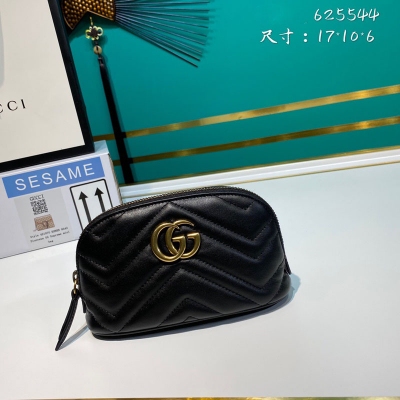 GUCCI古馳 新款。市場頂級獨家控貨，專櫃品質 採用進口牛皮，原廠五金！精緻做工。獨家實物拍照品質如圖可見。款號: 625544。尺寸：寬17*高10*側寬6。