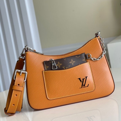 LOUIS VUITTON LV 路易威登 獨家實拍M80794黃 M80688 Marelle 手袋取材 Epi 粒面皮革，以鏈條固定外袋之中的可拆卸帆布拉鍊袋。系上頂部手柄或可調節肩帶，手持、肘挎、肩背和斜挎自如轉換。