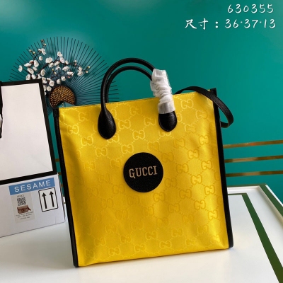 GUCCI古馳 新款。市場頂級獨家控貨，專櫃品質 採用進口牛皮，原廠五金！精緻做工。獨家實物拍照品質如圖可見。款號: 630355。尺寸：寬36*高37*側寬13。