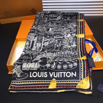 LOUIS VUITTON LV路易威登 新款暗紋提花印花絲絨披肩~~好好看啊！面料非常柔軟，上面都是有暗紋老花提花的，光影下logo若隱若現特別有質感！絕對是大牌才有的調調和品質！圖案設計上，簡約高