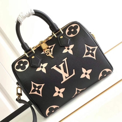 LOUIS VUITTON LV路易威登 M59273 M58947黑色Speedy Bandoulière 25 手袋於 2021 秋季 Wild at Heart 膠囊系列矚目再現，為 Monog