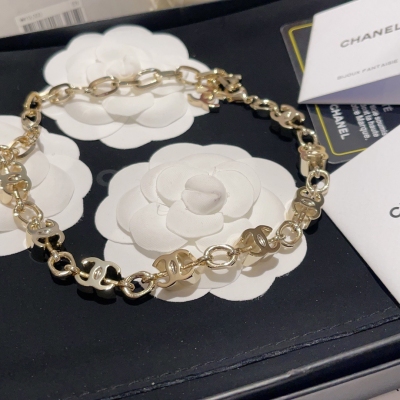 Chanel香奈兒 logo鏈條choker 個性設計風格 時尚酷妹必備單品