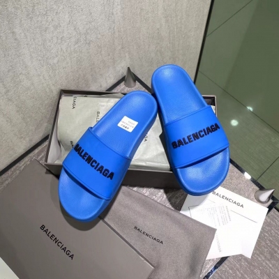 Balenciaga巴黎世家 BALENCIAGA 巴黎世家夏季新款休閒沙灘拖鞋，全新升級，頂級版本！原版購入開模，原版一致大底私模開版，一字帶特別包腳舒適，鬆口和勒腳都不會有，腳感舒適！升級版PU發泡腳床，牛皮紋理記憶回彈，所有的材質與工